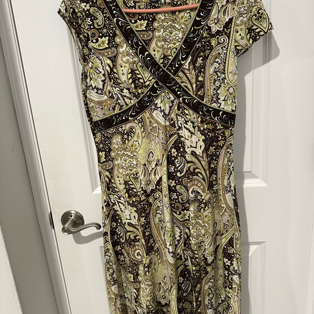 Tahari Arthur Levine Multicolor Paisley V-Neck Dress